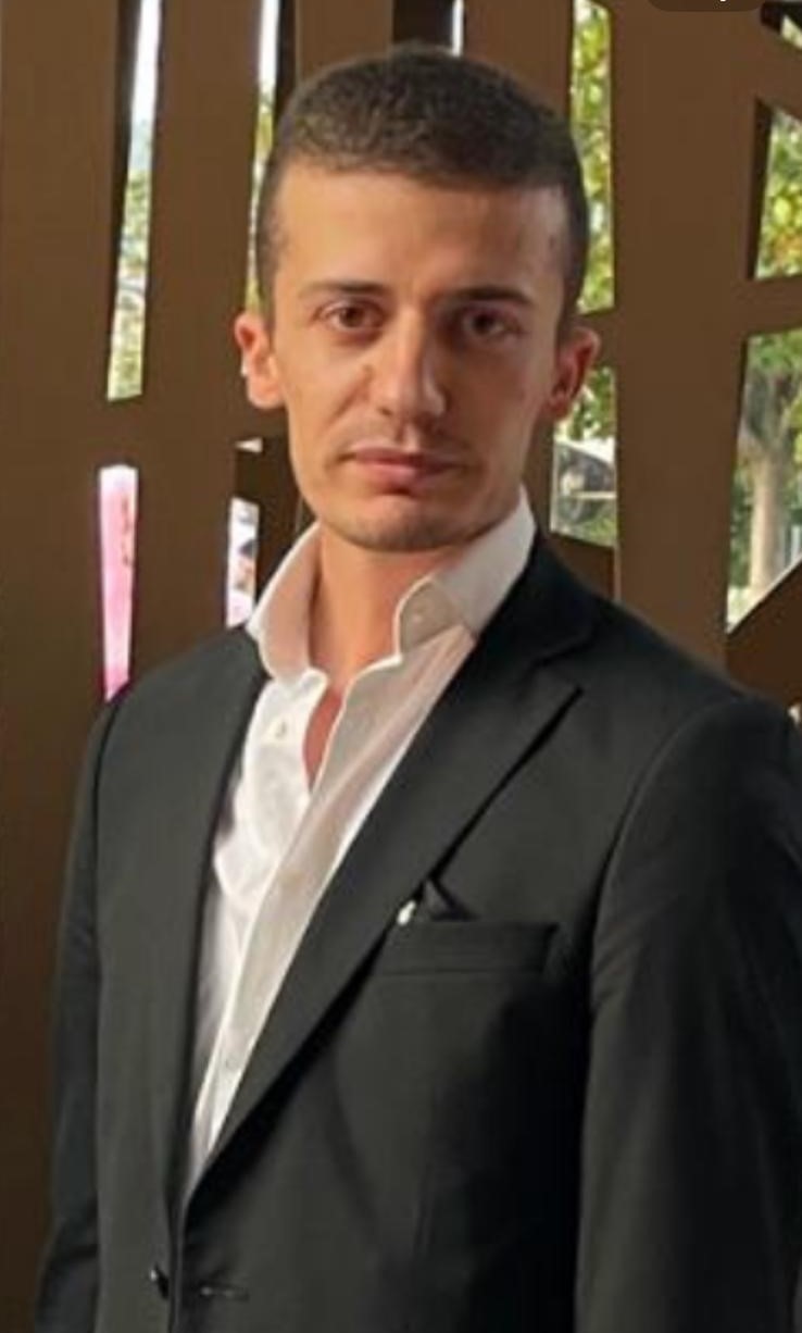 AHMET AKIN.