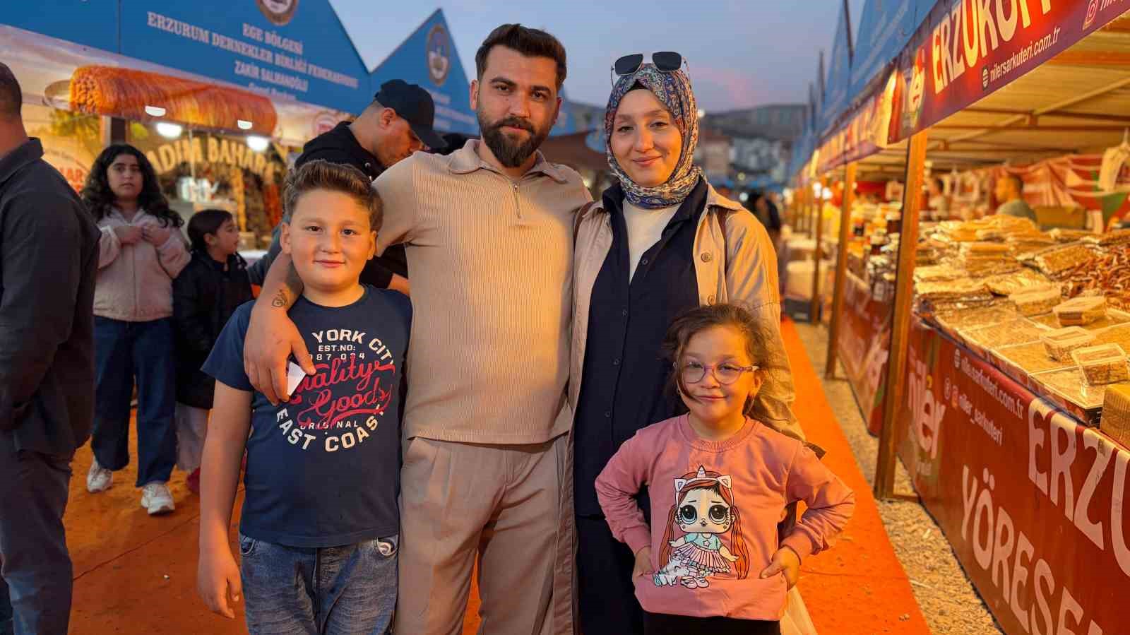 İZMİR'DE DÜZENLENEN ‘ERZURUM TANITIM GÜNLERİ', ERZURUM'UN KÜLTÜRÜNÜ VE YÖRESEL LEZZETLERİNİ EGELİLERLE BULUŞTURDU.