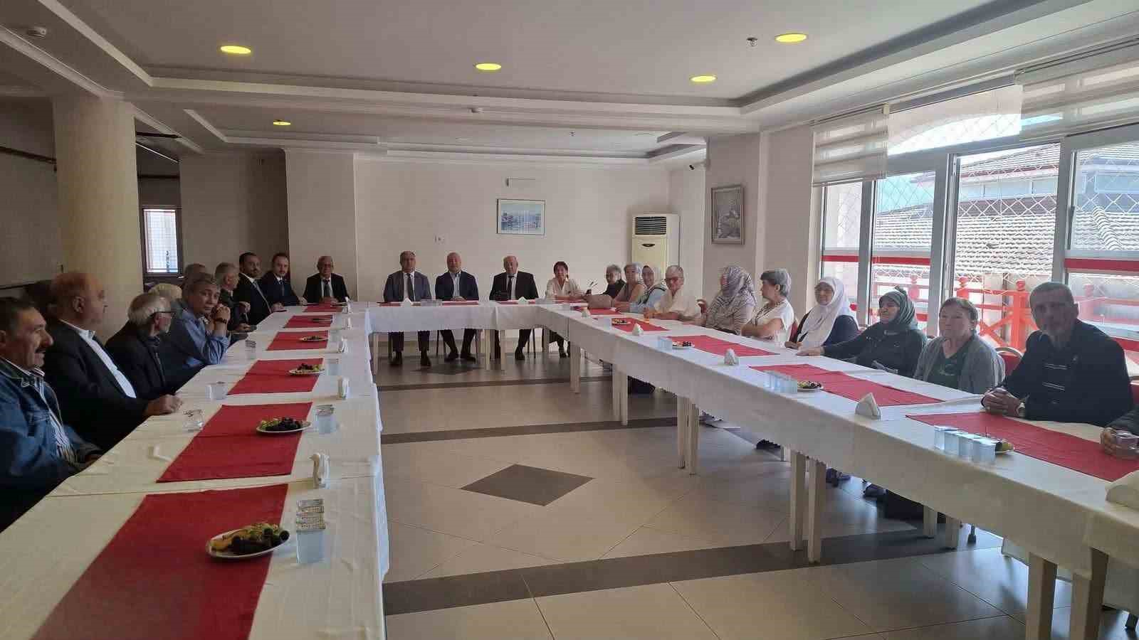 MUĞLA’DA 1 EKİM DÜNYA YAŞLILAR GÜNÜ HUZUREVİNDE KUTLANDI