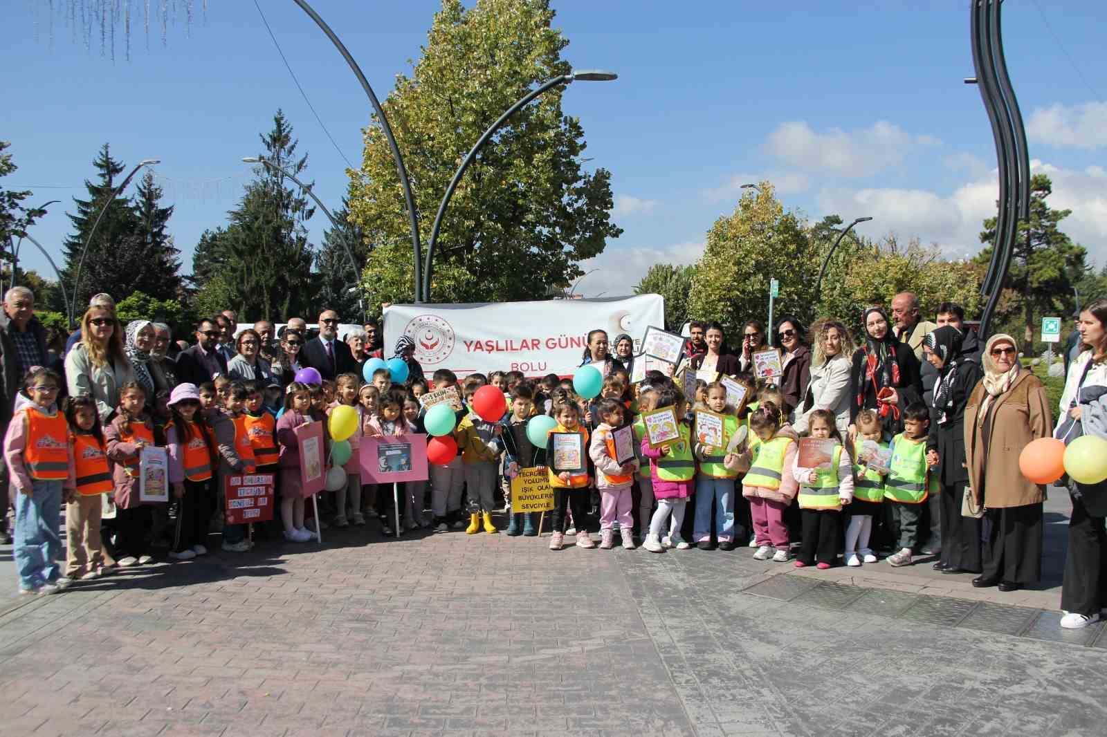 1 EKİM DÜNYA YAŞLILAR GÜNÜ KAPSAMINDA BOLU’DA FARKINDALIK YÜRÜYÜŞÜ DÜZENLENDİ.