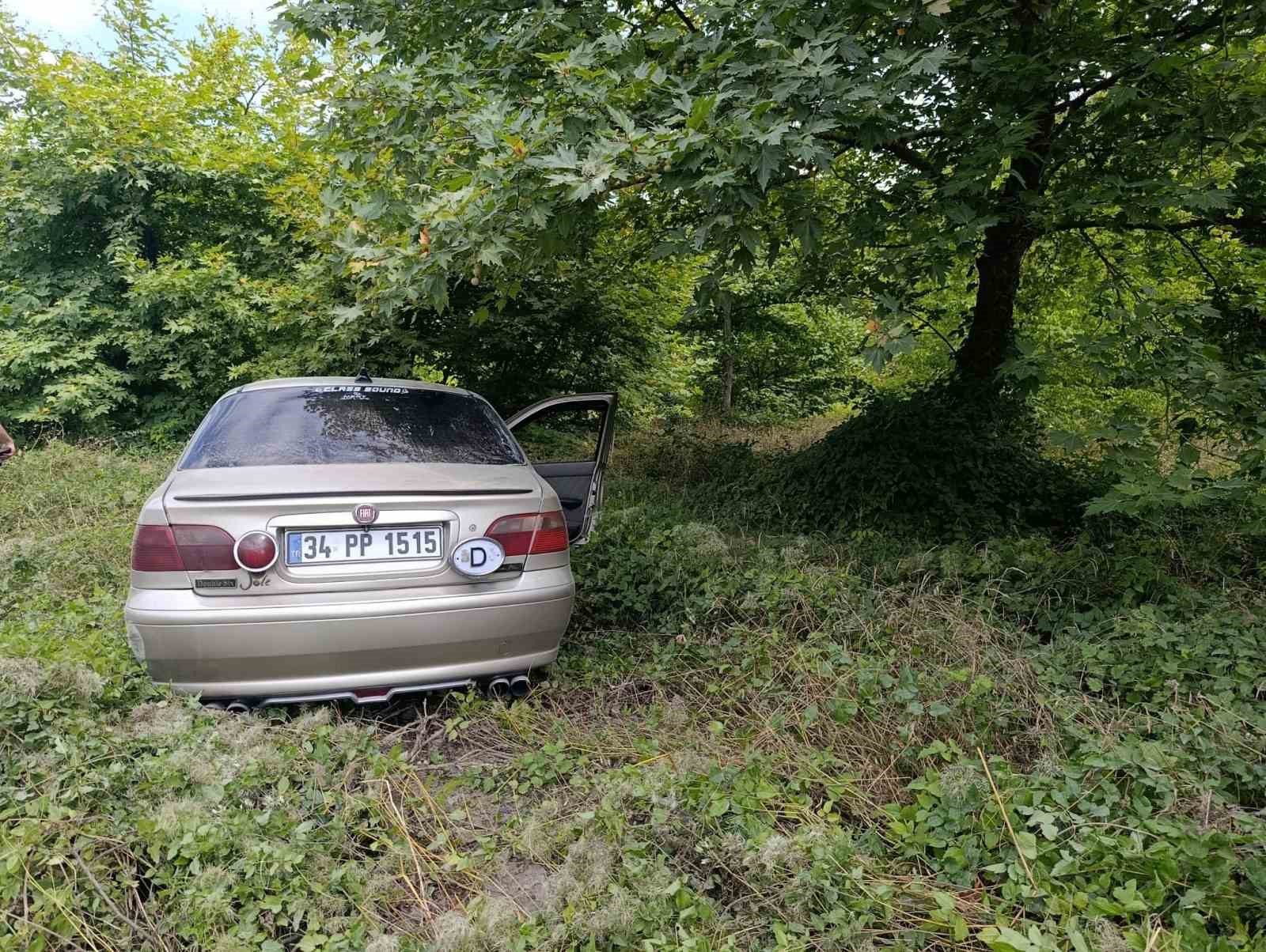 SAMSUN’UN KAVAK İLÇESİNDE İKİ OTOMOBİLİN ÇARPIŞMASI SONUCU MEYDANA GELEN TRAFİK KAZASINDA 5 KİŞİ YARALANDI.