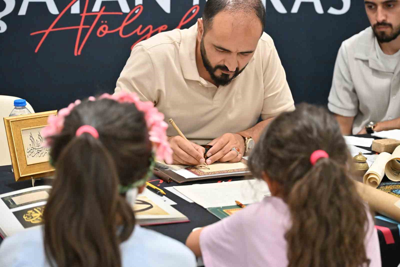 KÜLTÜR VE TURİZM BAKANLIĞI TARAFINDAN DÜZENLENEN ERZURUM KÜLTÜR YOLU FESTİVALİ, GELENEKSEL SANATLARDAN ÇOCUK ETKİNLİKLERİNE, SERGİLERDEN SİNEMA GÖSTERİMLERİNE UZANAN PROGRAMIYLA DEVAM ETTİ.