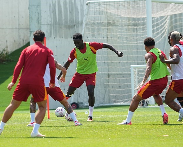 GALATASARAY, TRENDYOL SÜPER LİG’İN 2. HAFTASINDA ERZURUMSPOR FK İLE OYNAYACAĞI MAÇIN HAZIRLIKLARINI YAPTIĞI ANTRENMANLA SÜRDÜRDÜ.