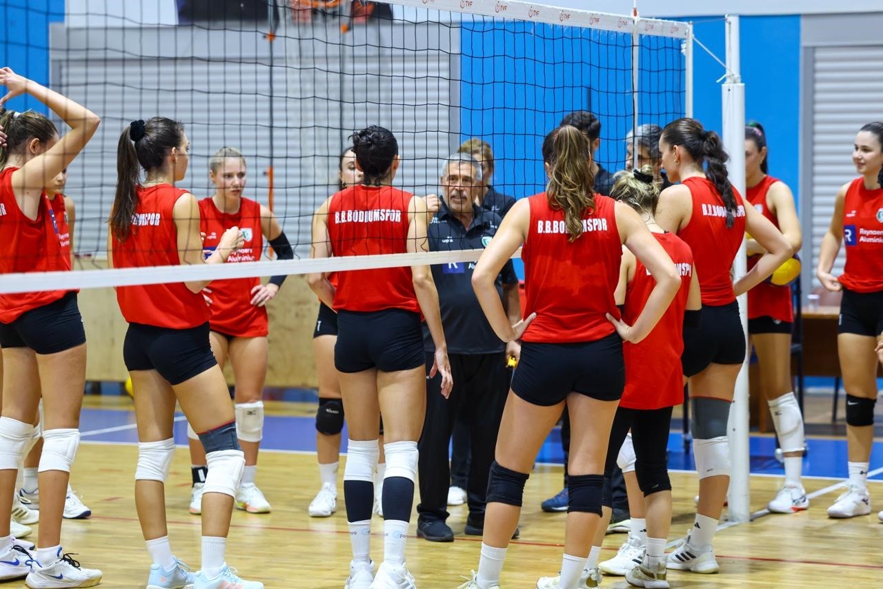 KADINLAR 1. LİGİ A GRUBU’NDA MÜCADELE EDEN BODRUM BELEDİYESİ BODRUMSPOR KADIN VOLEYBOL TAKIMI, LİGİN ÜÇÜNCÜ HAFTASINDA FENERBAHÇE MEDİCANA’YI KONUK EDECEK.