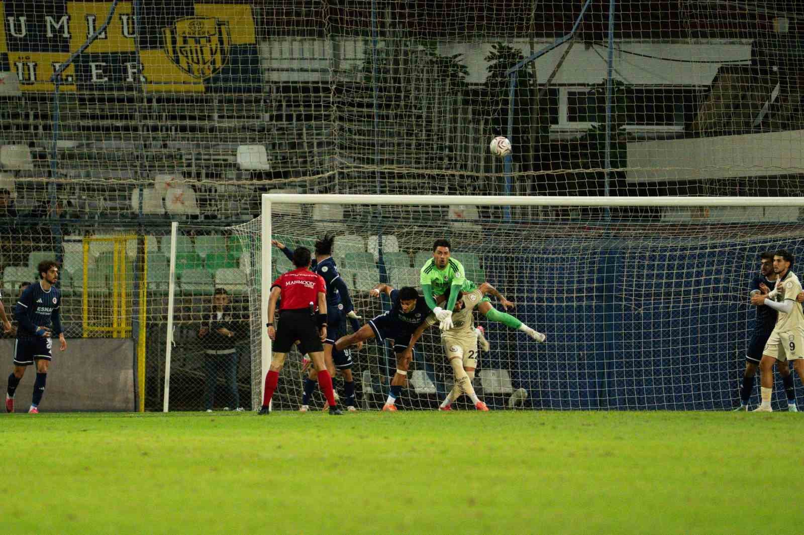 FETHİYESPOR, ANKARAGÜCÜ İLE 2-2 BERABERE KALDI