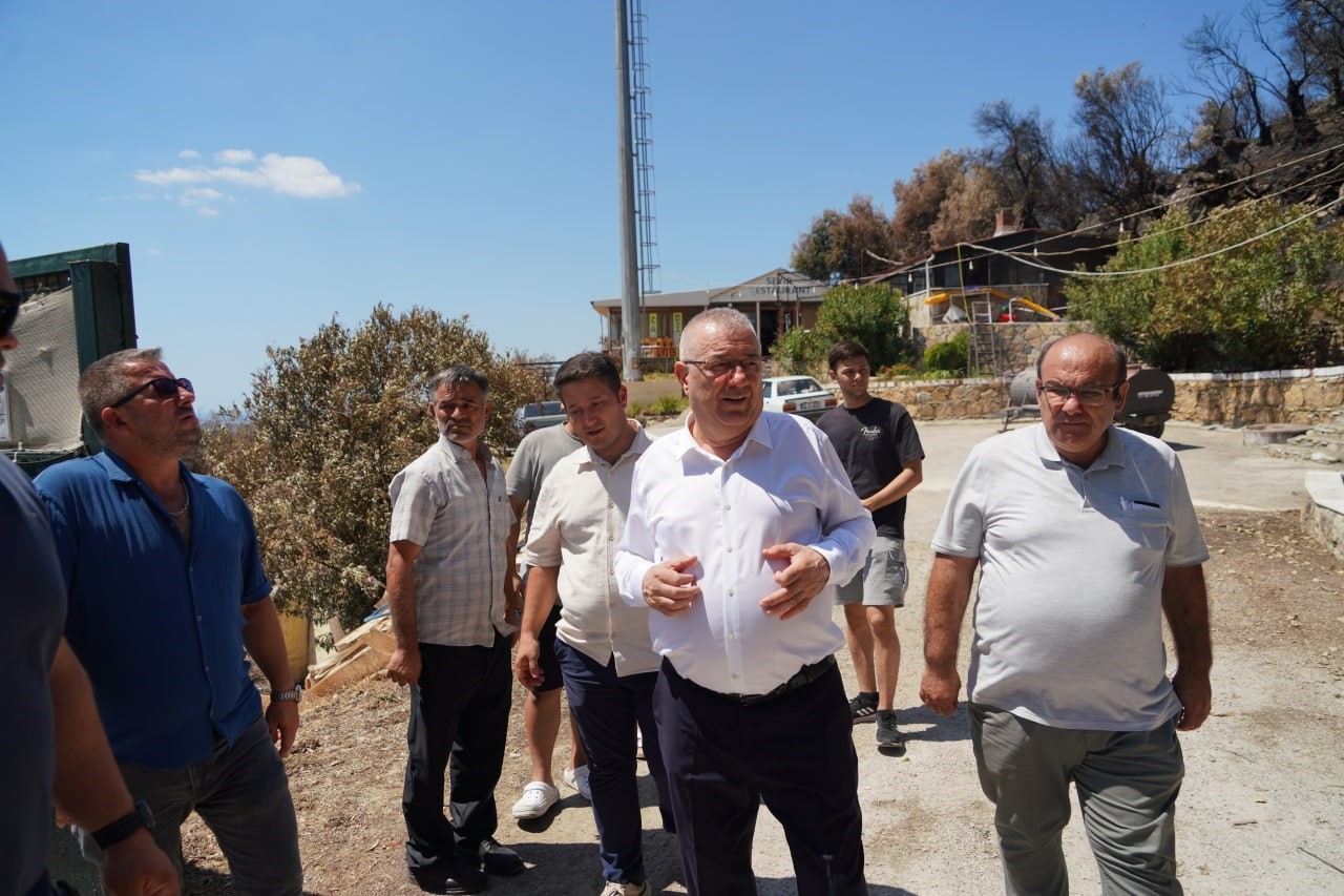 EDREMİT’İN KADIKÖY MAHALLESİ’NDE ORMAN YANGININDA ZARAR GÖREN, TARİHİ VE MANEVİ AÇIDAN ÖNEMLİ ŞIP ŞIP DEDE TÜRBESİ, EDREMİT BELEDİYESİ TARAFINDAN BAKIM, ONARIM VE ÇEVRE DÜZENLEMESİ YAPILACAK.
