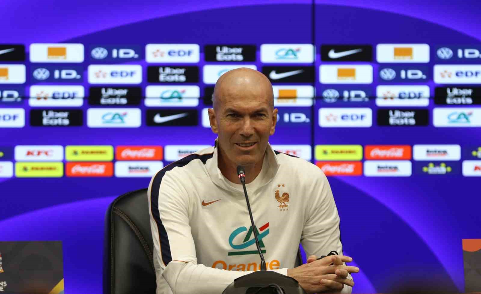 FRANSA MİLLİ TAKIMI TEKNİK DİREKTÖRÜ ZİNEDİNE ZİDANE, UEFA ULUSLAR A LİGİ 1. GRUP'TAKİ İLK MAÇINDA TÜRKİYE İLE OYNAYACAKLARI MAÇ ÖNCESİ YAPTIĞI AÇIKLAMADA, "ZİDANE OYUNU DİYE BİR ŞEY YOK. YARIN HERKES FRANSA TAKIMINI GÖRECEK" DEDİ.