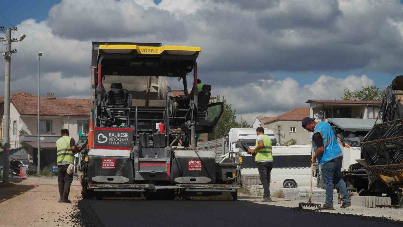 AHMET AKIN’DAN İVRİNDİ’NİN YOLLARINA MODERN DOKUNUŞ