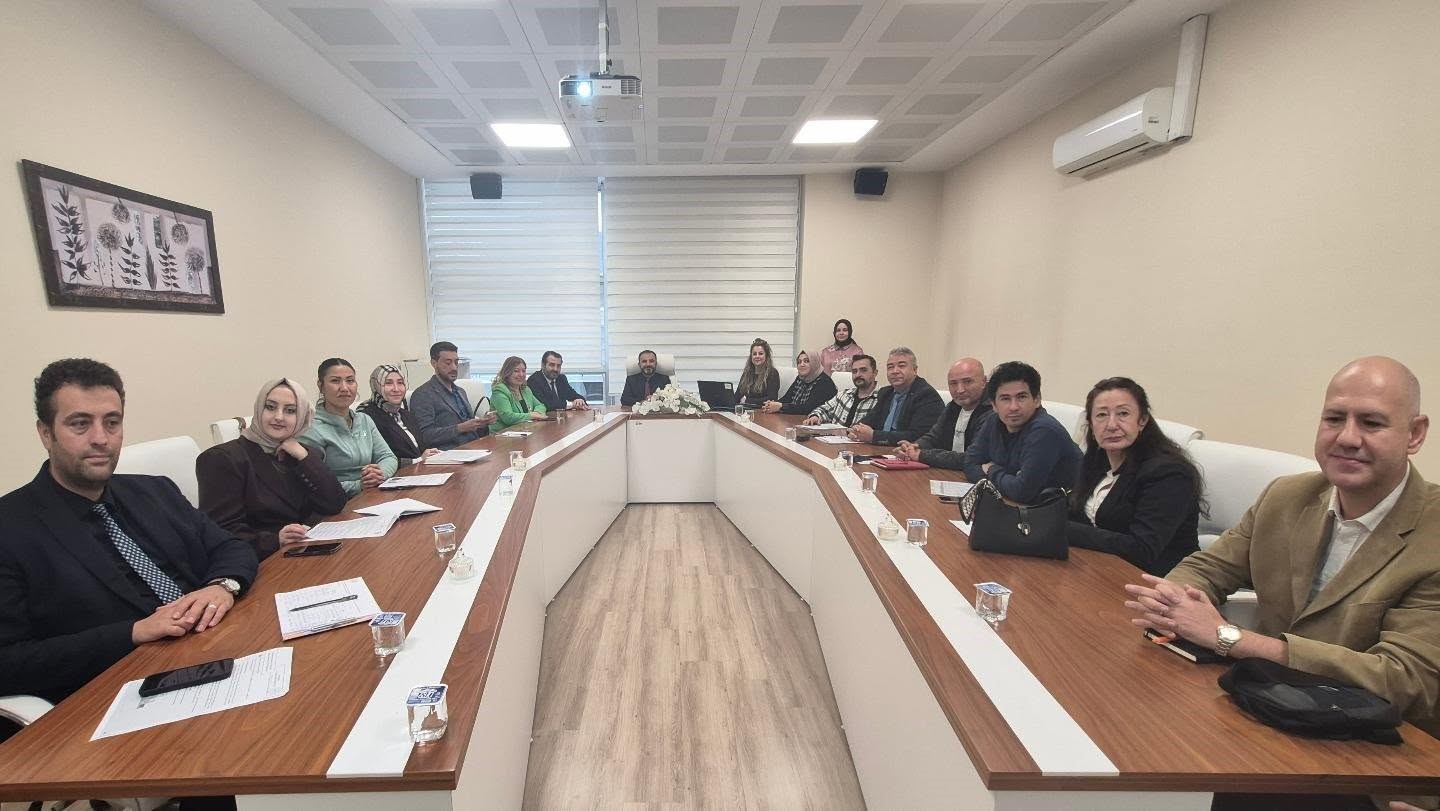 KÜTAHYA’DA OTİZM PROJESİ İÇİN KURUMLARA BİLGİLENDİRME TOPLANTISI
