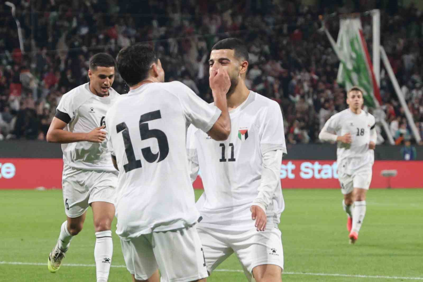 KONYASPOR İLE FİLİSTİN MİLLİ TAKIMI, KONYA'DA OYNANAN DOSTLUK KARŞILAŞMASINDA 2-2 BERABERE KALDI.