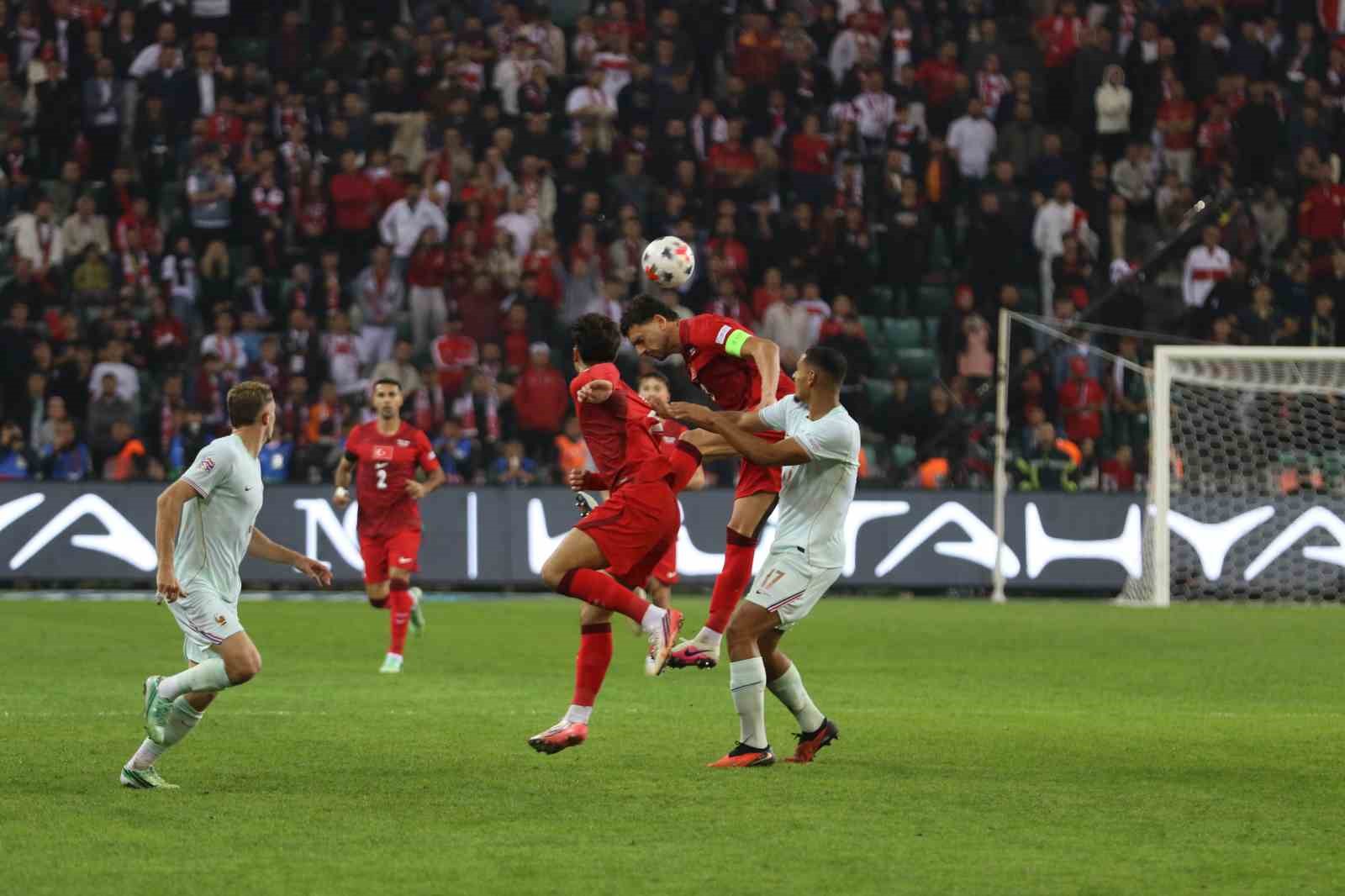 TÜRKİYE A MİLLİ FUTBOL TAKIMI, UEFA ULUSLAR A LİGİ 1. GRUP İLK MAÇINDA KOCAELİ'NDE FRANSA'YA 1-0 MAĞLUP OLDU.