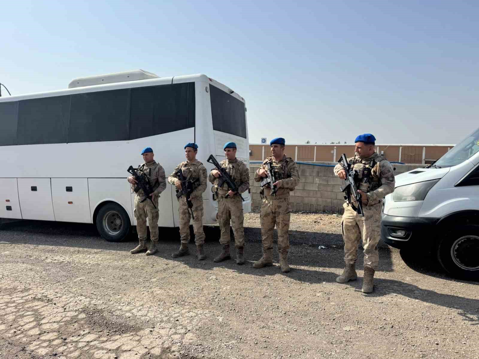 ŞANLIURFA’NIN VİRANŞEHİR İLÇESİNDE 2 YIL ÖNCE 1 KİŞİNİN HAYATINI KAYBETTİĞİ HUSUMET, BİRECİK İLÇESİNDE BARIŞLA SON BULDU.