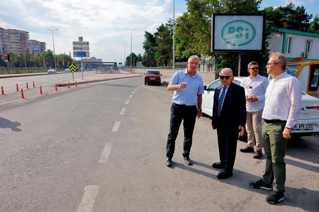 KAYSERİ BÜYÜKŞEHİR BELEDİYE BAŞKANI DR. MEMDUH BÜYÜKKILIÇ; TAMAMLANAN DSİ-YENİ SANAYİ ALT GEÇİTLERİ PROJESİ’Nİ YERİNDE İNCELEDİ.