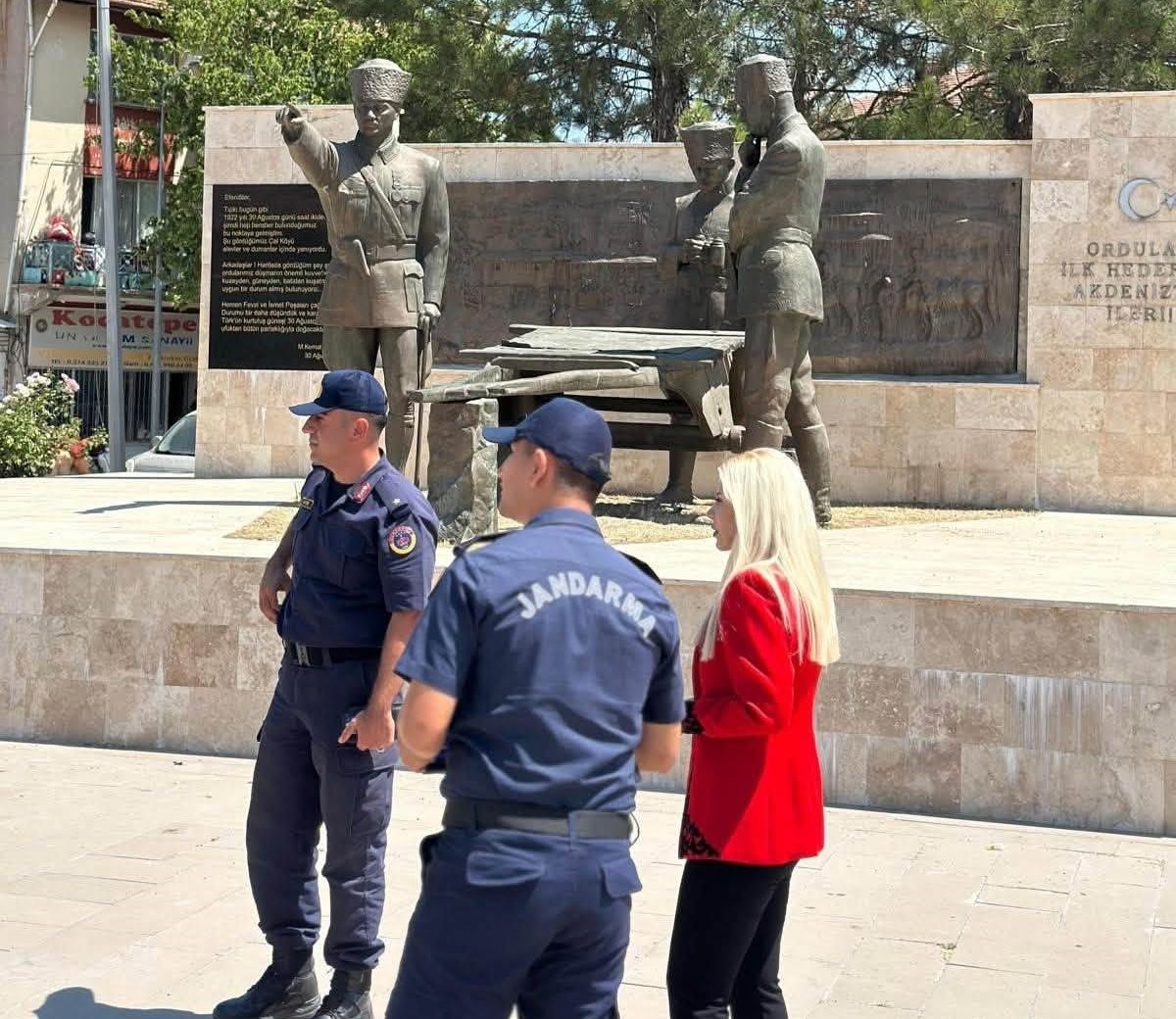 ALTINTAŞ'TA 30 AĞUSTOS ZAFER BAYRAMI HAZIRLIKLARI SÜRÜYOR
