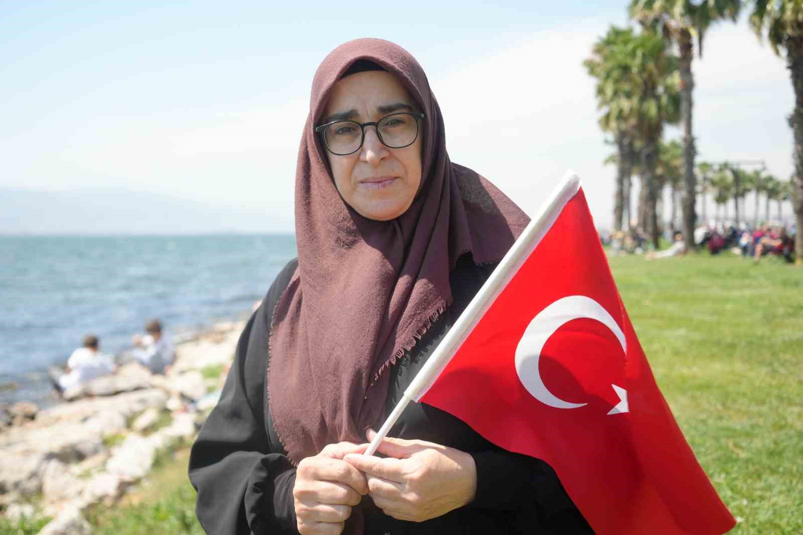 ZEYNEP ACAR.