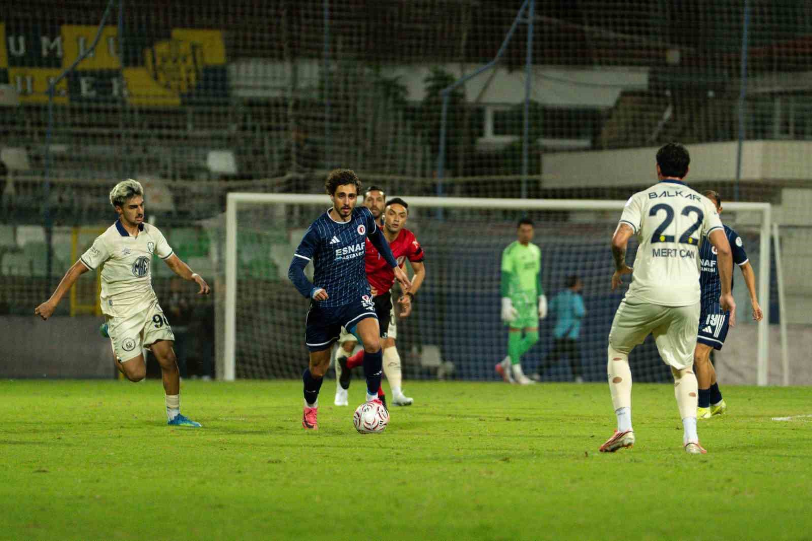 FETHİYESPOR, ANKARAGÜCÜ İLE 2-2 BERABERE KALDI