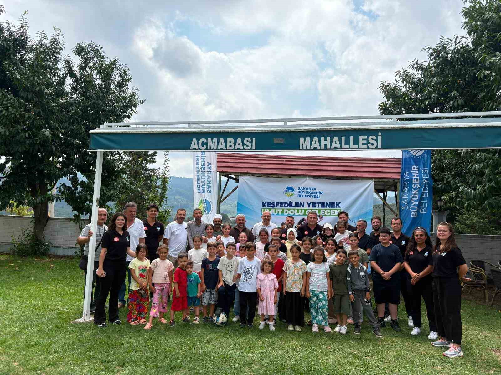SAKARYA'DA "KEŞFEDİLEN YETENEK, UMUT DOLU GELECEK" PROGRAMI ÇERÇEVESİNDE 16 İLÇEDE ÇOCUKLARA YÖNELİK YETENEK TARAMA ÇALIŞMALARI GERÇEKLEŞTİRDİ.