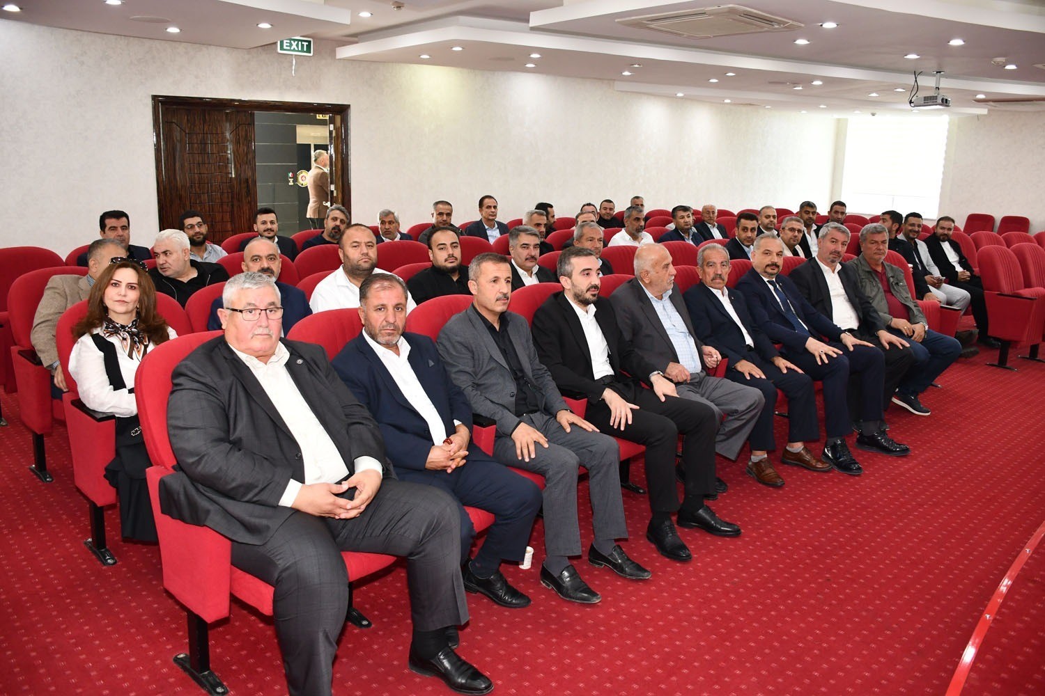 ADIYAMAN TİCARET VE SANAYİ ODASI’NDA (ATSO) GERÇEKLEŞTİRİLEN YÖNETİM KURULU BAŞKANLIĞI SEÇİMİNDE MEVCUT BAŞKAN MEHMET TORUNOĞLU YENİDEN BAŞKAN SEÇİLEREK GÜVEN TAZELEDİ.