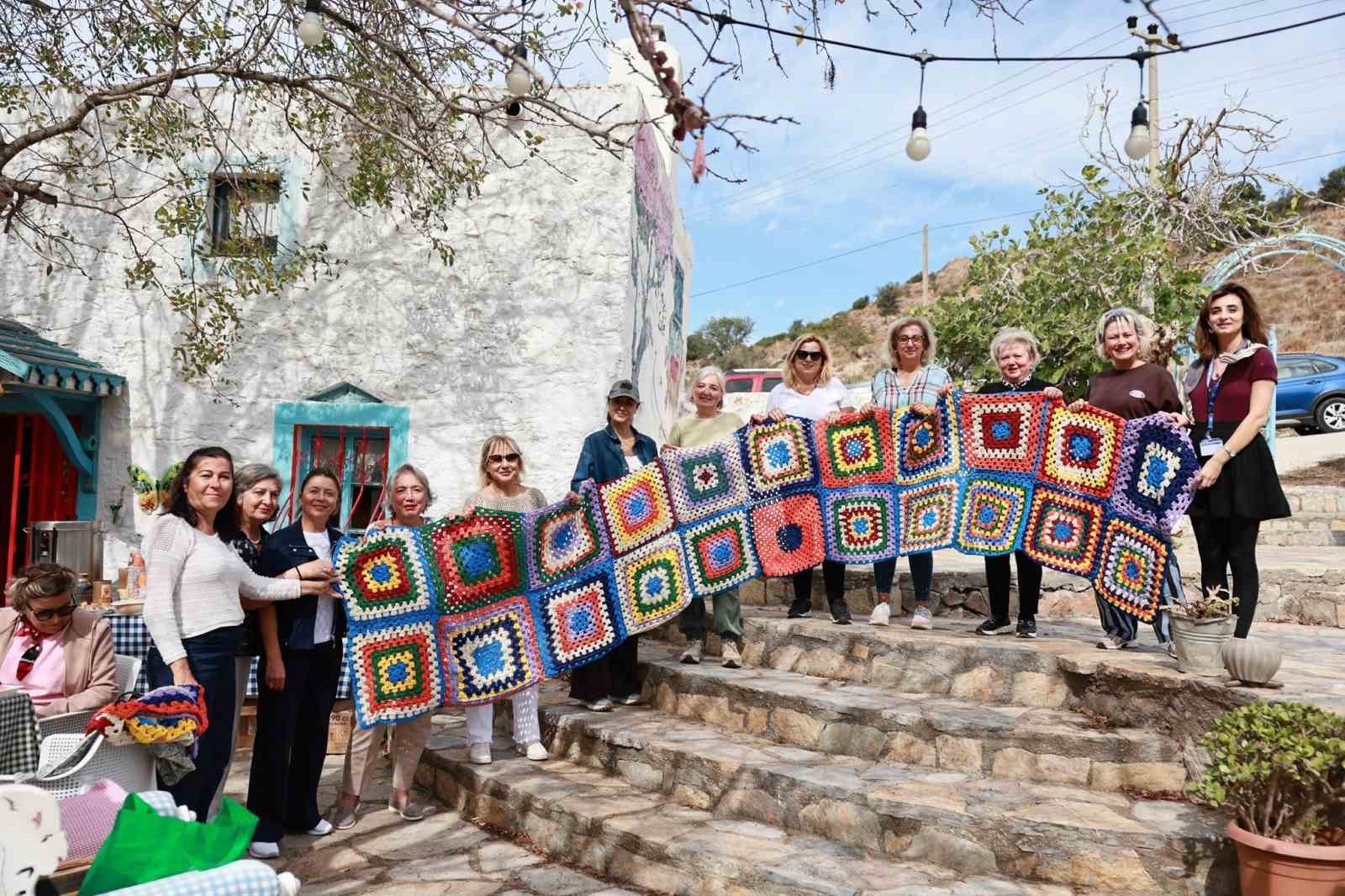 BODRUM SOKAKLARINA KADIN ELİ DEĞECEK