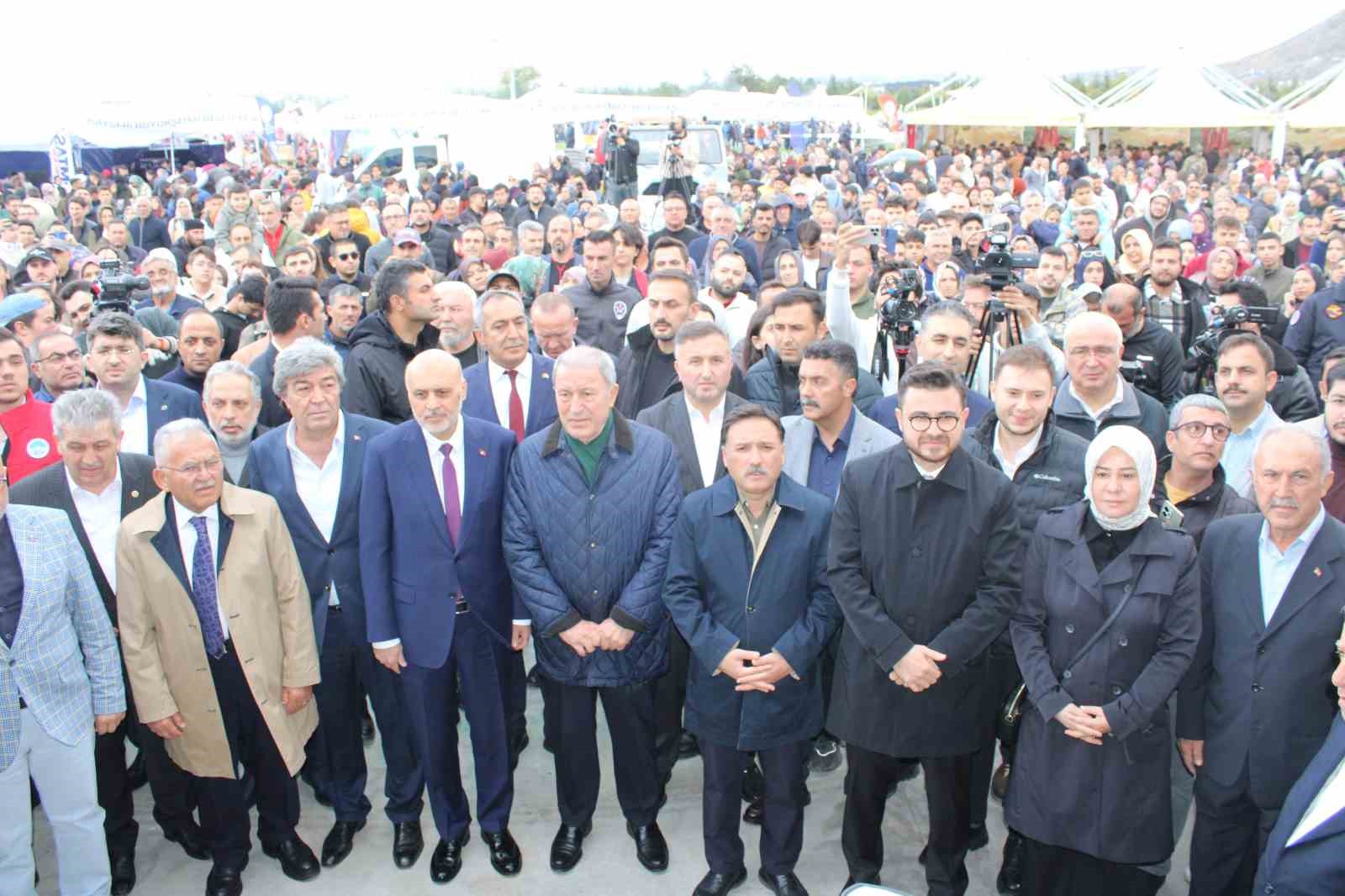 KAYSERİ BÜYÜKŞEHİR BELEDİYESİ VE TÜBİTAK İŞ BİRLİĞİNDE, KAYSERİ BİLİM MERKEZİ ÖNCÜLÜĞÜNDE DÜZENLENEN 8'İNCİ BİLİMFEST AÇILDI.