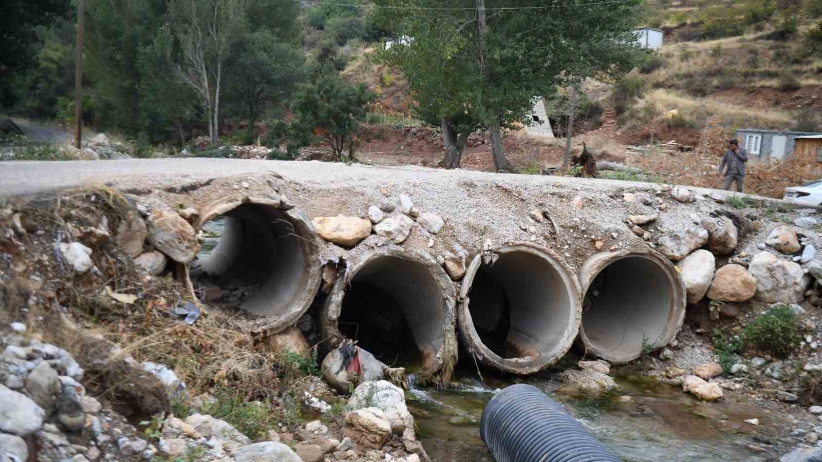 KADİRUŞAĞI MAHALLESİNİN 50 YILLIK KÖPRÜ SORUNU ÇÖZÜLÜYOR