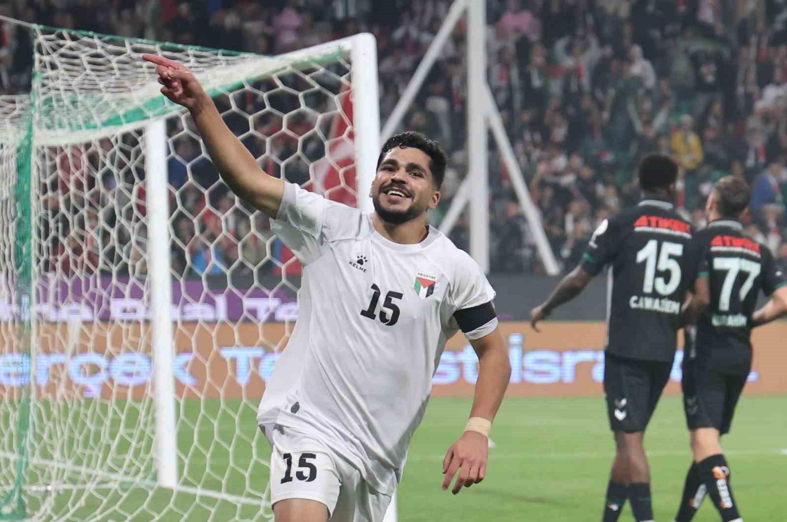 KONYASPOR İLE FİLİSTİN MİLLİ TAKIMI, KONYA'DA OYNANAN DOSTLUK KARŞILAŞMASINDA 2-2 BERABERE KALDI.
