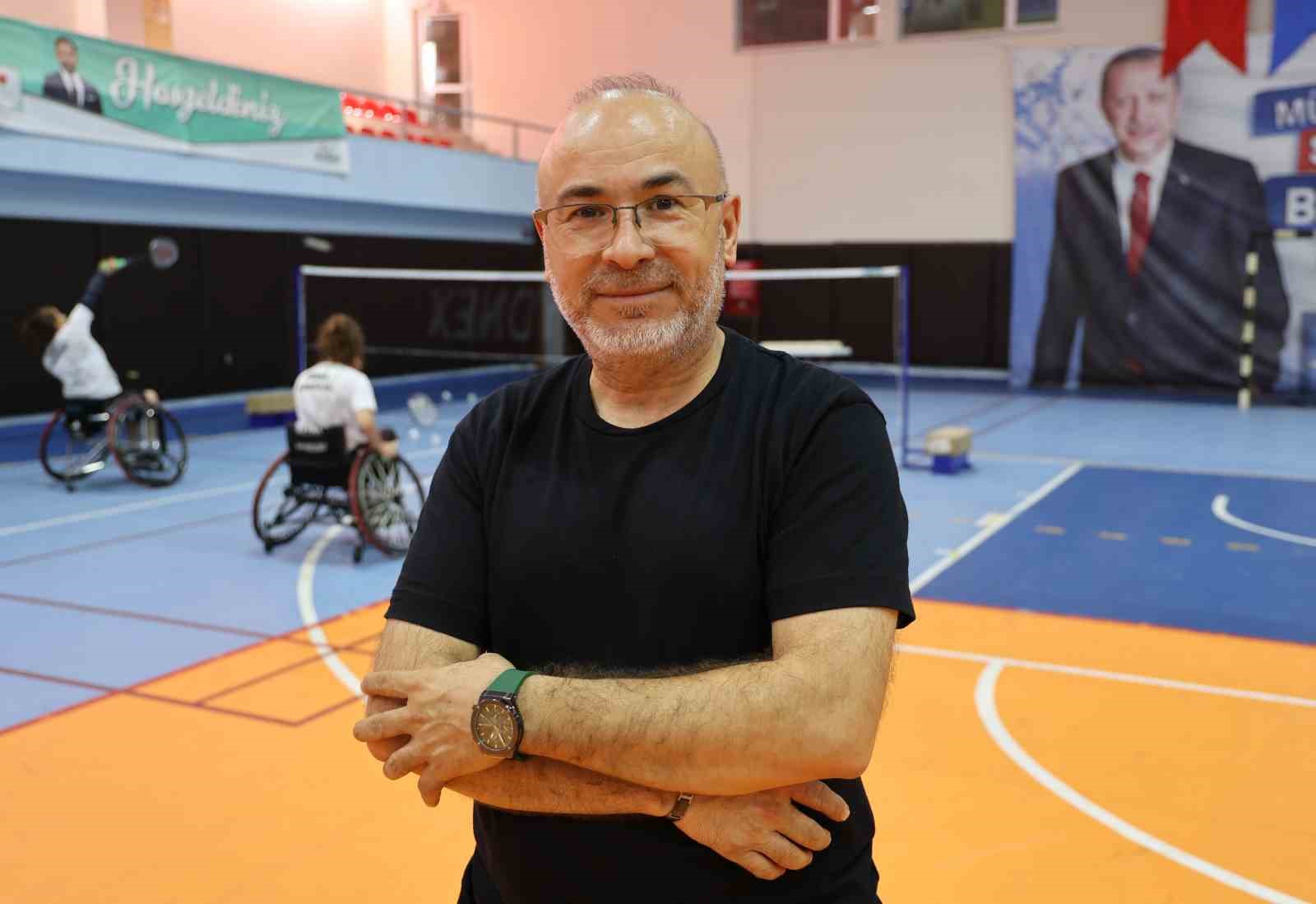 BETA ENERJİ ADANA ENGELLİLER SPOR KULÜBÜ BAŞKANI HASAN DAYANIKLI, "ENGELLİ BİREYLERİN SOSYAL ALANDA KENDİLERİNİ DAHA İYİ GELİŞTİREBİLMELERİ İÇİN MUTLAKA BİR SPORA YÖNELMELERİ LAZIM" DEDİ.