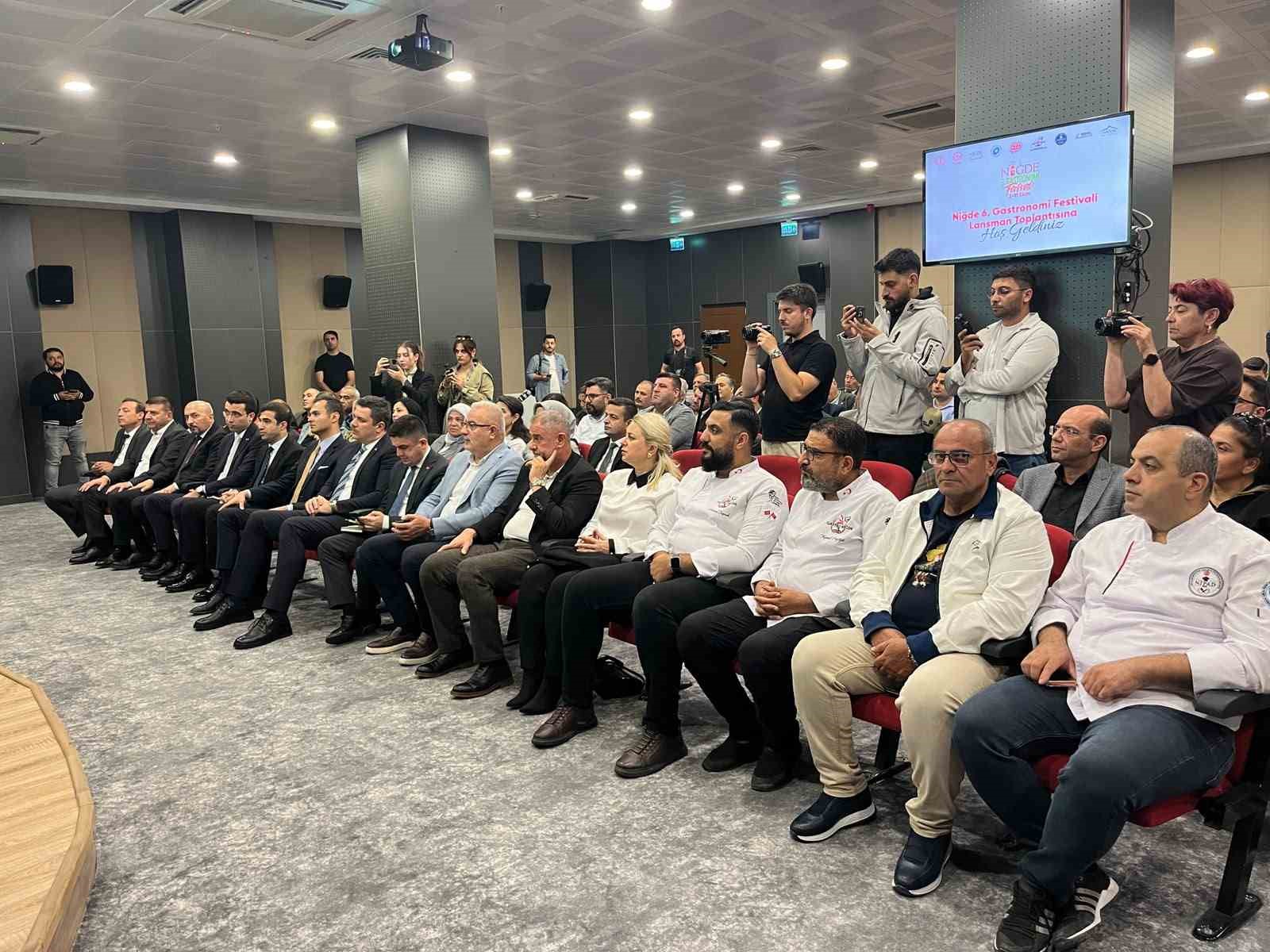 NİĞDE’DE 2-11 EKİM 2026 TARİHLERİ ARASINDA DÜZENLENECEK 6. NİĞDE GASTRONOMİ FESTİVALİ’NİN LANSMAN TOPLANTISI YAPILDI.