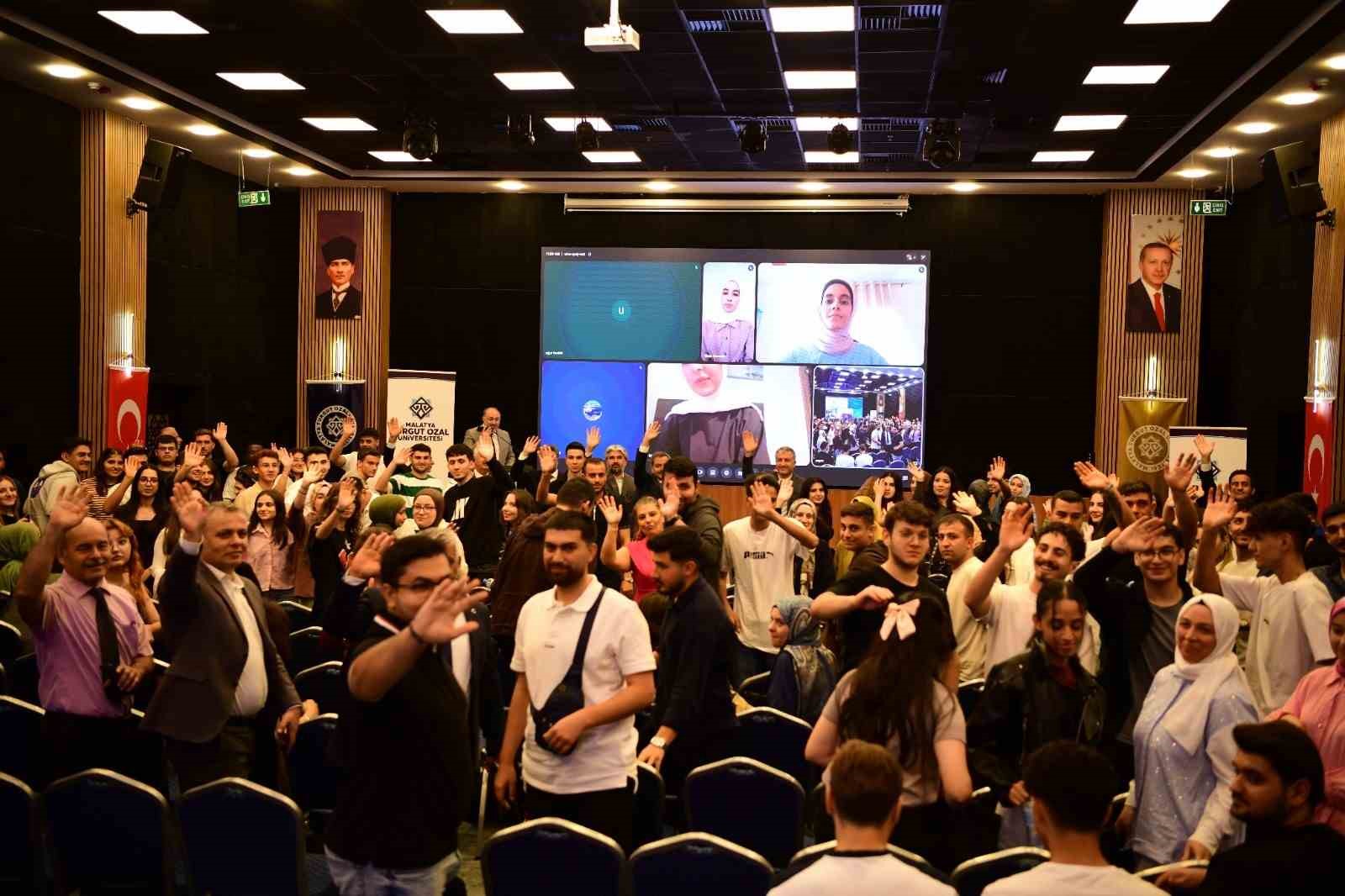 MALATYA TURGUT ÖZAL ÜNİVERSİTESİNDE "GAZZE GÜNLERİ" PROGRAMI GERÇEKLEŞTİRİLDİ