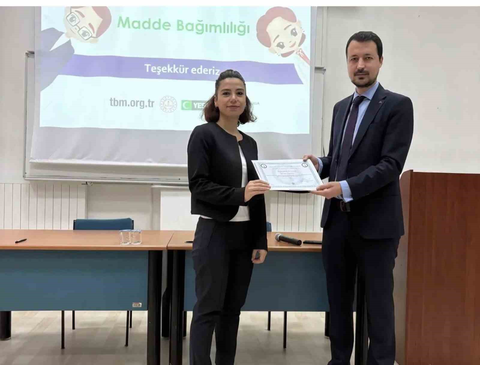 HİSARCIK MYO’DA ÖĞRENCİLERE BAĞIMLILIK FARKINDALIĞI EĞİTİMİ
