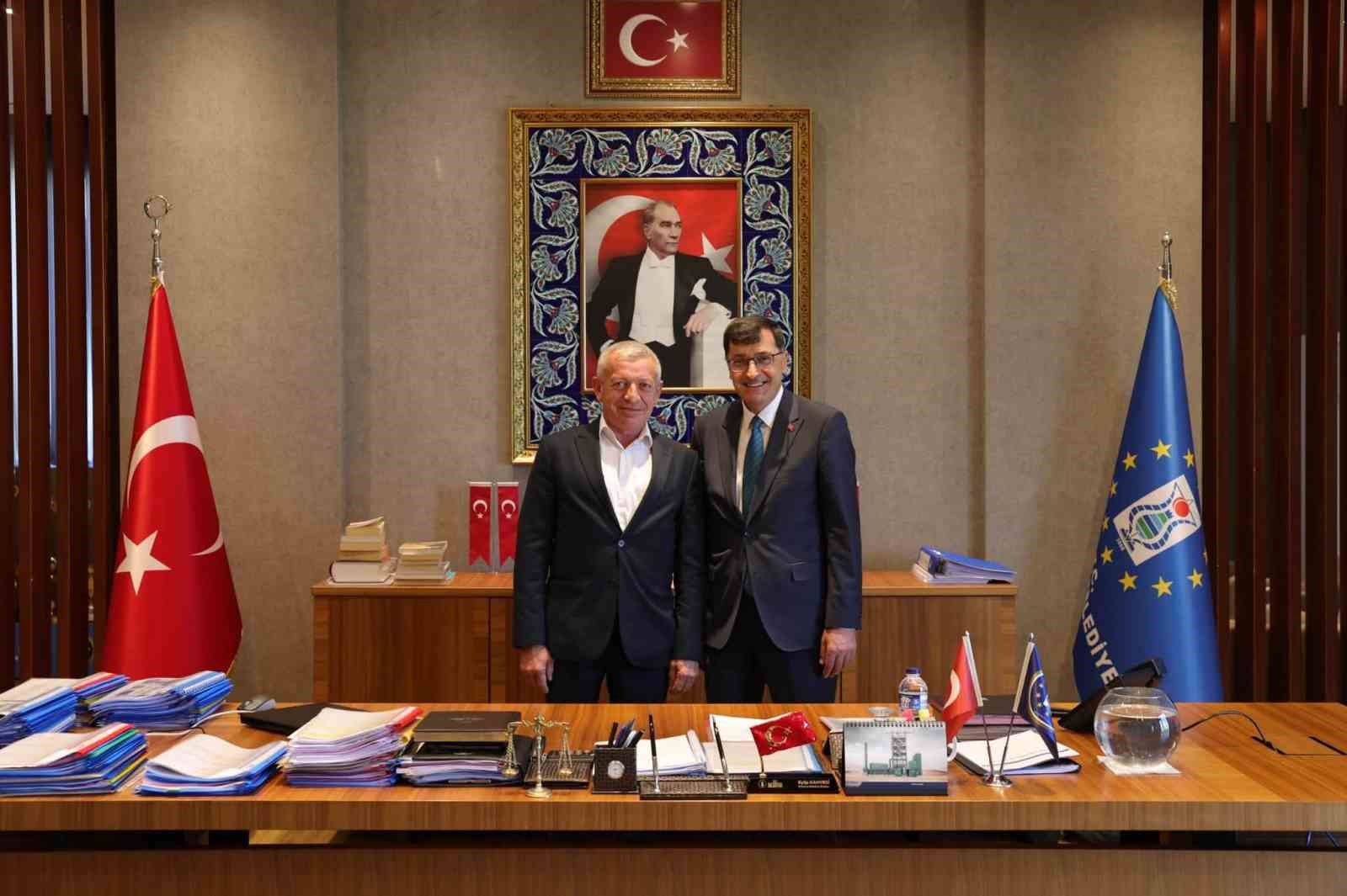 KÜTAHYA’DA YEREL YÖNETİMLERDEN 30 AĞUSTOS ZAFER BAYRAMI İÇİN İŞ BİRLİĞİ