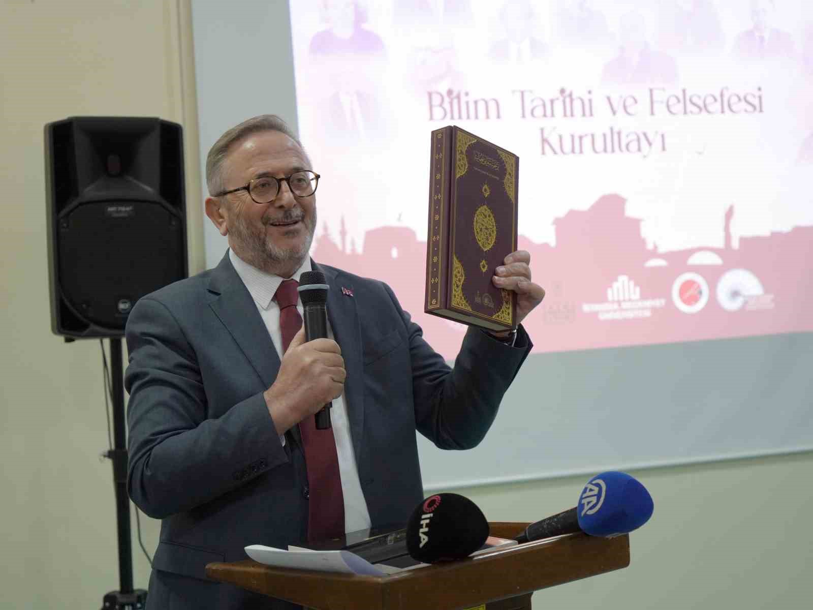 KÜLTÜR VE TURİZM BAKAN YARDIMCISI DR. COŞKUN YILMAZ, “KASTAMONU, YETİŞTİRDİĞİ ÂLİMLER, ŞAİRLER VE MİMARİ ESERLERİYLE ANADOLU'NUN KÜLTÜREL HAFIZASIDIR” DEDİ.