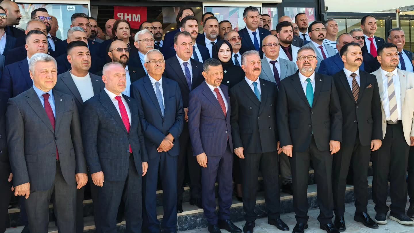 PROGRAMA KATILAN SİYASİ PARTİ TEMSİLCİLERİ, KAMU KURUMLARININ YÖNETİCİLERİ, SİVİL TOPLUM KURULUŞLARI, ODA BAŞKANLARI, DELEGELER VE TEŞKİLAT MENSUPLARI