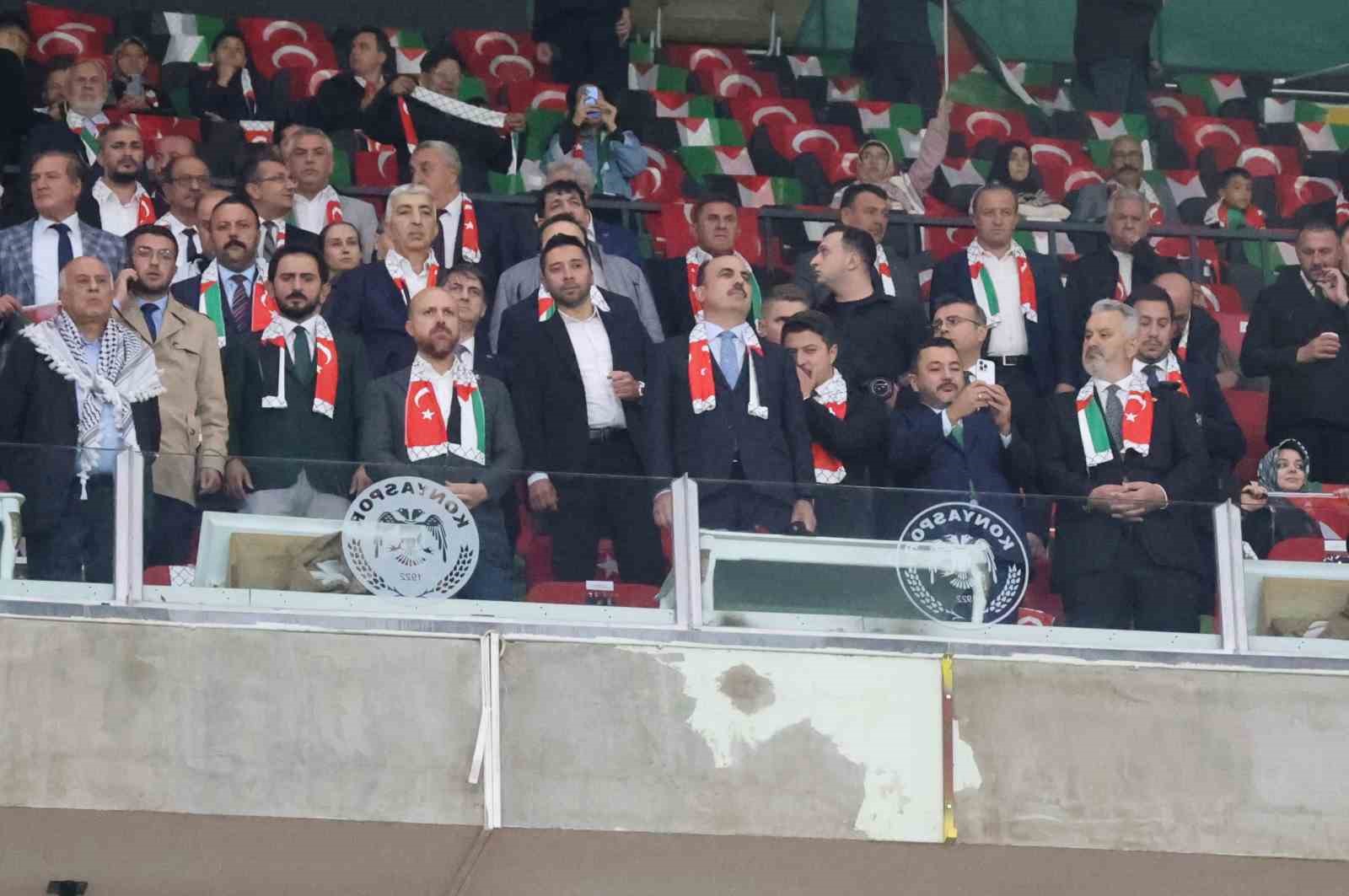 KONYASPOR İLE FİLİSTİN MİLLİ TAKIMI, KONYA'DA OYNANAN DOSTLUK KARŞILAŞMASINDA 2-2 BERABERE KALDI.