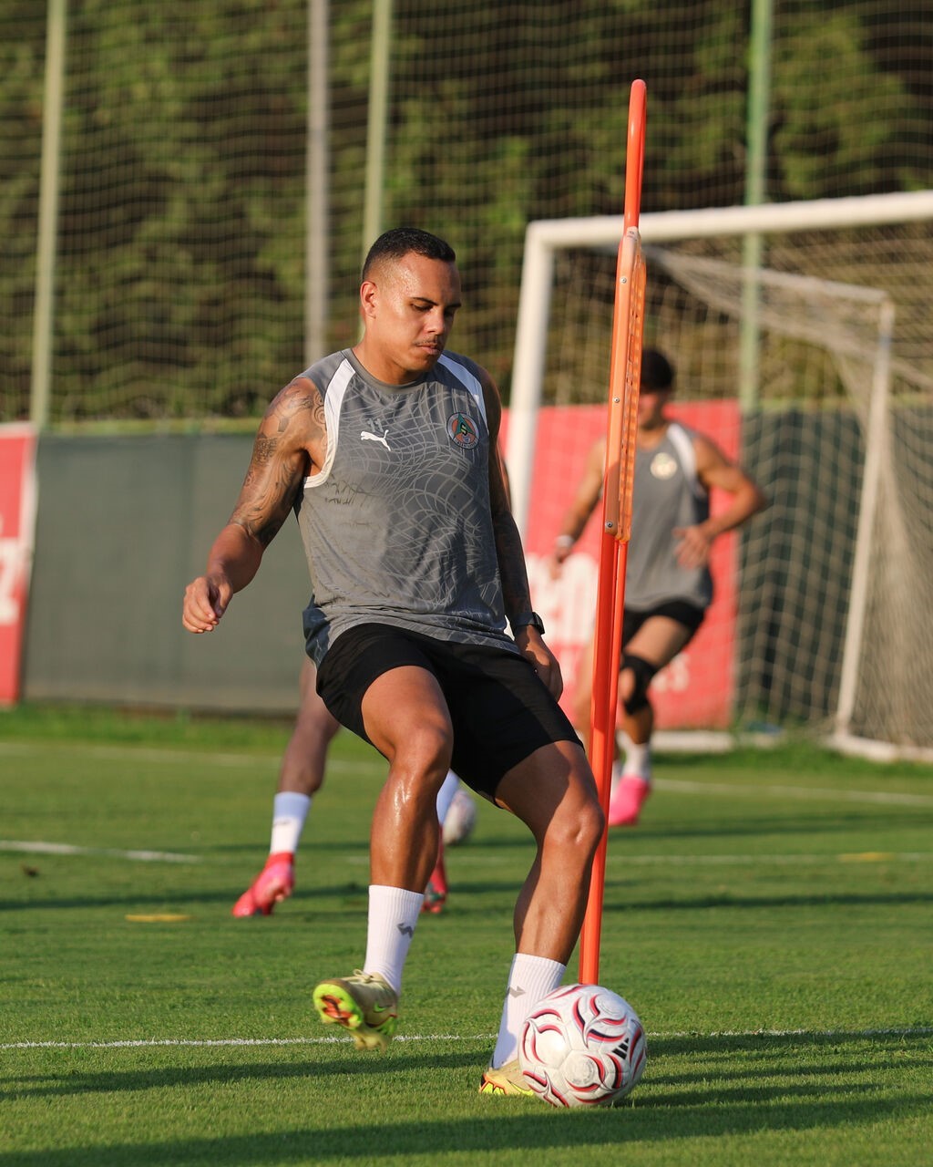 CORENDON ALANYASPOR, TRENDYOL SÜPER LİG’İN 2. HAFTASINDA SAHASINDA BEŞİKTAŞ İLE OYNAYACAĞI MAÇIN HAZIRLIKLARINA BAŞLADI.