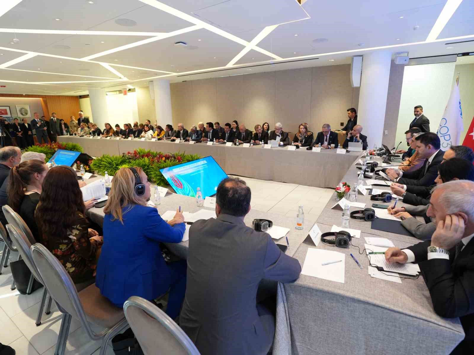 COP31 BAŞKANI VE ÇEVRE, ŞEHİRCİLİK VE İKLİM DEĞİŞİKLİĞİ BAŞKANI MURAT KURUM, RESMİ ZİYARET KAPSAMINDA BULUNDUĞU ABD'NİN NEW YORK KENTİNDEKİ TEMASLARINI SÜRDÜRÜYOR.
