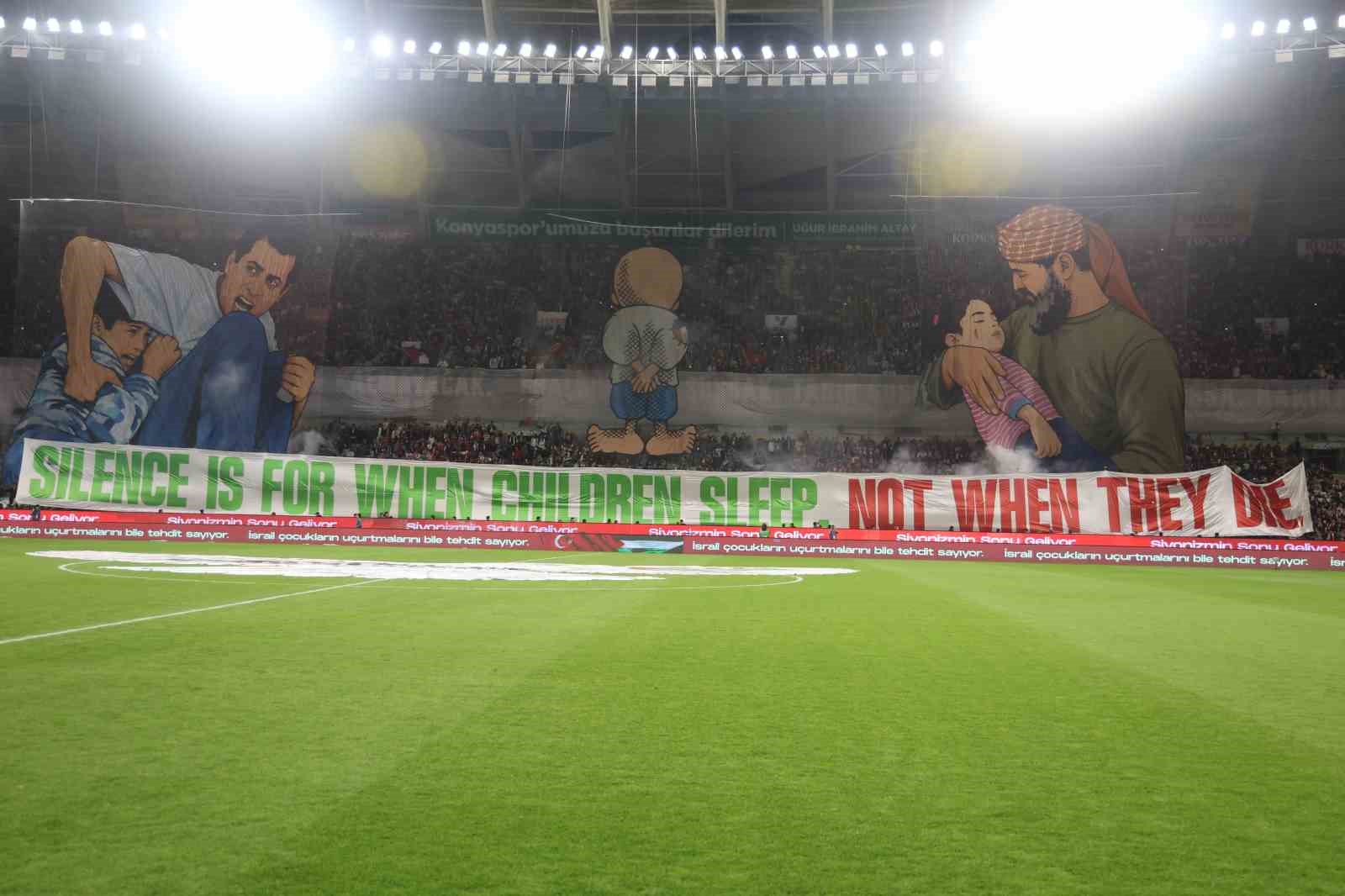 KONYASPOR İLE FİLİSTİN MİLLİ TAKIMI, KONYA'DA OYNANAN DOSTLUK KARŞILAŞMASINDA 2-2 BERABERE KALDI.