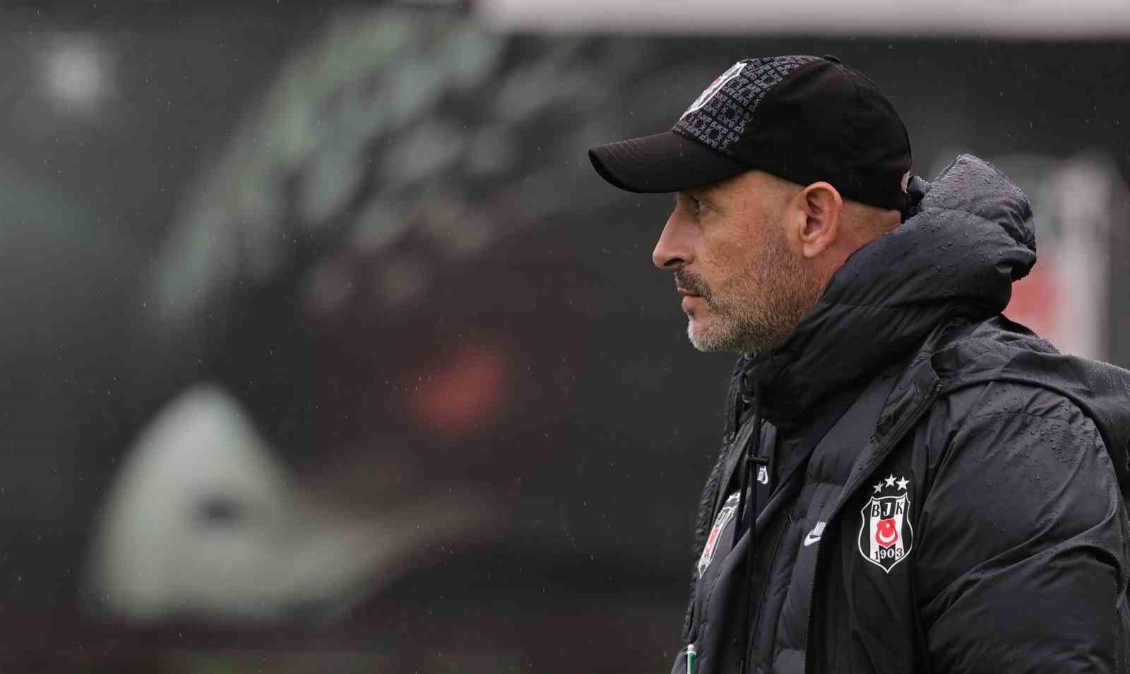 BEŞİKTAŞ, TRENDYOL SÜPER LİG'İN 8. HAFTASINDA TRABZONSPOR İLE DEPLASMANDA OYNAYACAĞI KARŞILAŞMANIN HAZIRLIKLARINA YAPTIĞI ANTRENMANLA BAŞLADI.