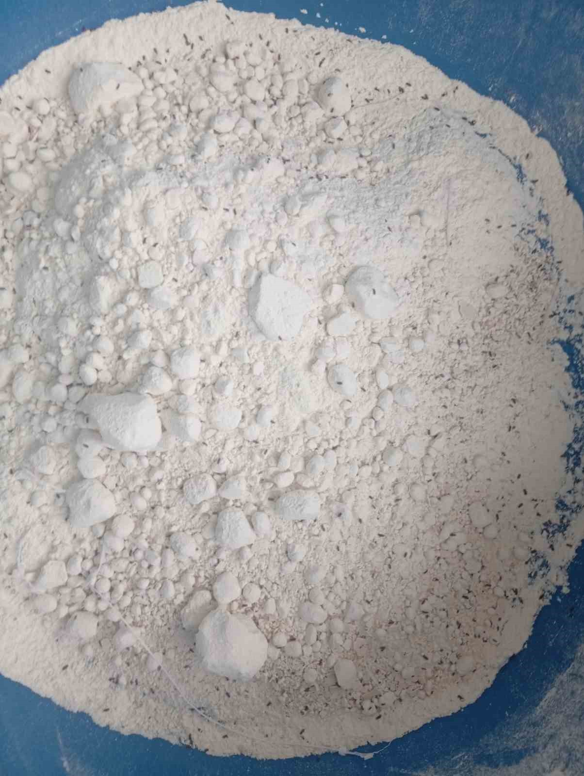 BARTIN'DA ZABITA EKİPLERİ BİR İŞ YERİNE YAPTIĞI DENETİMDE YAKLAŞIK 7.5 TON BÖCEKLENMİŞ VE TARİHİ GEÇMİŞ UN ELE GEÇİRDİ. ELENEREK YENİDEN PİYASAYA SÜRÜLECEĞİ TESPİT EDİLEN UNLARA EL KONULARAK İMHA EDİLDİ.