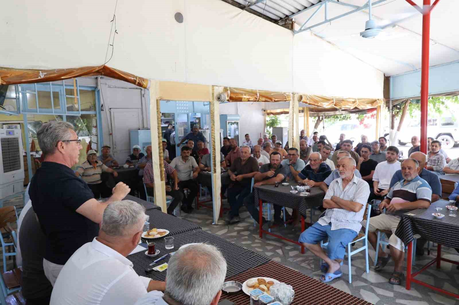 NAZİLLİ BELEDİYE BAŞKANI DR. ERTUĞRUL TETİK, VATANDAŞ ODAKLI BELEDİYECİLİK ANLAYIŞI DOĞRULTUSUNDA SAHA ÇALIŞMALARINI ARALIKSIZ SÜRDÜRÜYOR. BAŞKAN TETİK, 2026 YILININ İLK 8 AYINDA MAHALLE VE HALK BULUŞMALARI, ESNAF ZİYARETLERİ, ÇARŞI VE PAZAR GEZİLERİ İLE MAKAM GÖRÜŞMELERİ KAPSAMINDA TOPLAM 13 BİN 480 VATANDAŞLA BİREBİR GÖRÜŞEREK TALEP, ÖNERİ VE SORUNLARINI DİNLEDİ.