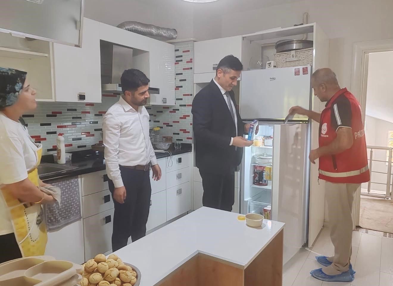 ADIYAMAN AİLE VE SOSYAL HİZMETLER İL MÜDÜRLÜĞÜ EKİPLERİ TARAFINDAN ÖZEL KREŞ VE GÜNDÜZ BAKIMEVLERİNE YÖNELİK ZİYARET GERÇEKLEŞTİRİLDİ.