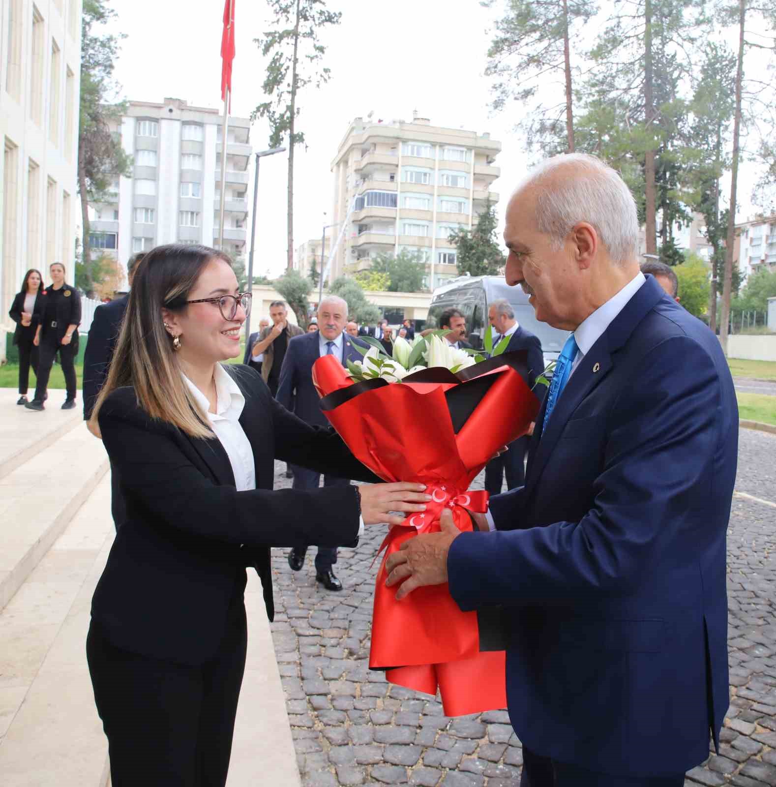 TBMM BAŞKANI NUMAN KURTULMUŞ GAZİANTEP VALİLİĞİNİ ZİYARET ETTİ.