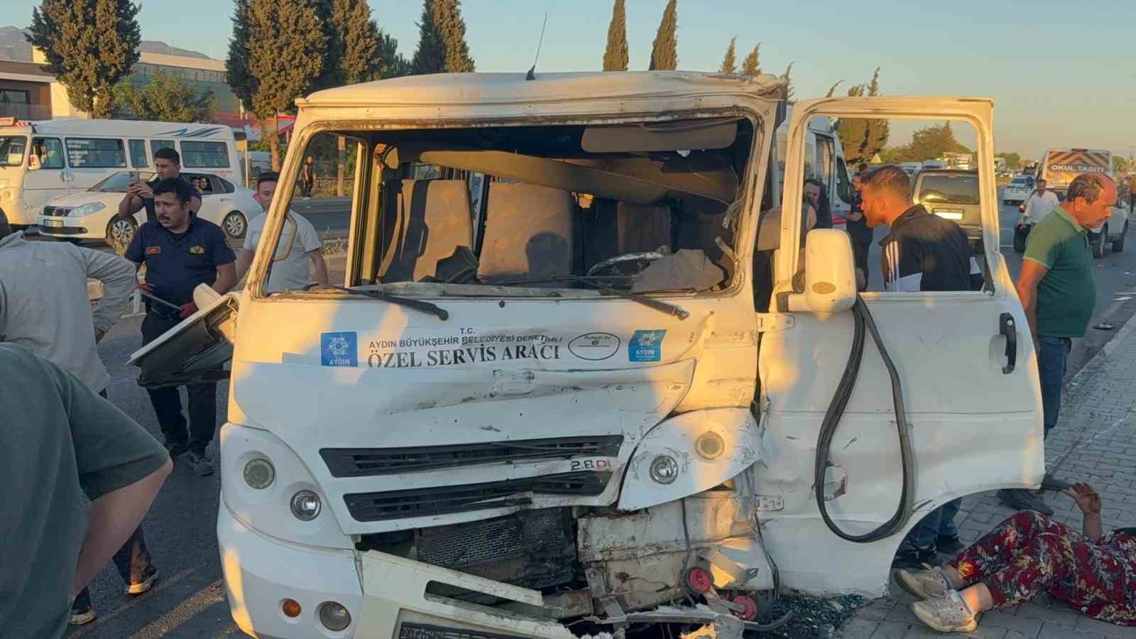 AYDIN’DA TRAFİK KAZASI: 10 YARALI