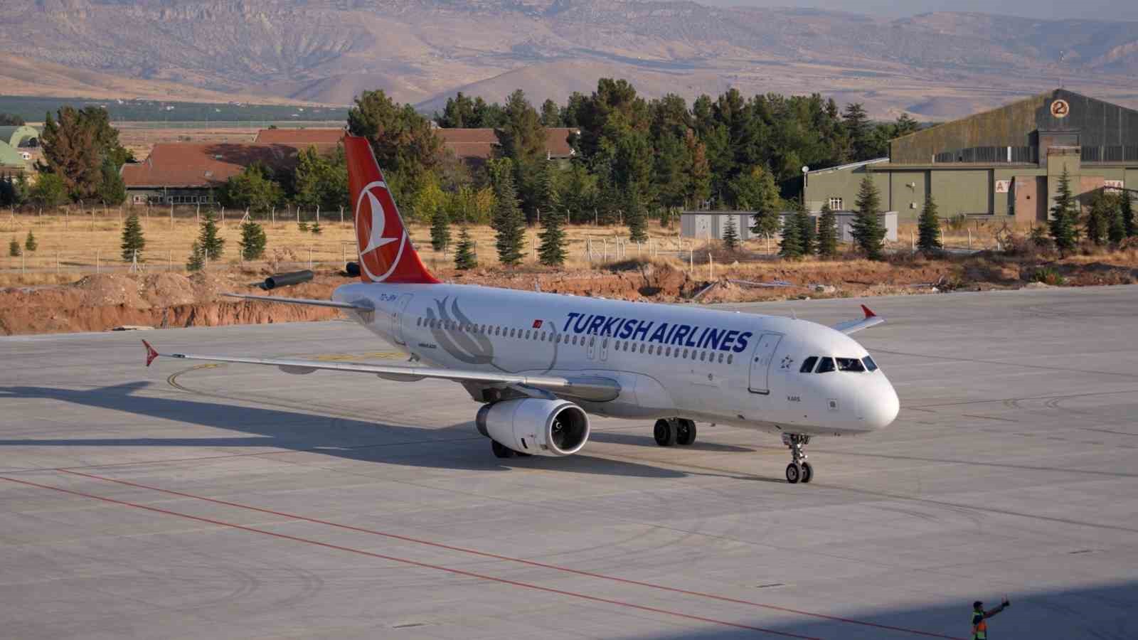 MALATYA HAVALİMANI'NIN YENİ TERMİNAL BİNASI YOLCU KABULÜNE BAŞLADI.