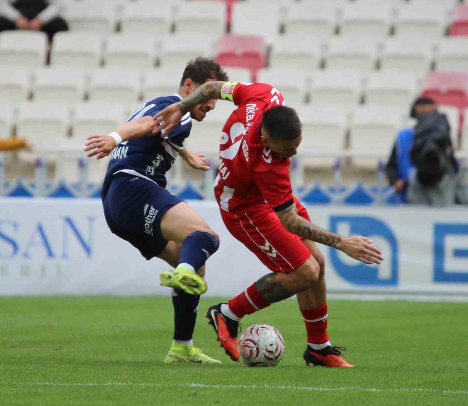 TRENDYOL 1. LİG'İN 11. HAFTASINDA SİVASSPOR, EVİNDE KARŞILAŞTIĞI SARIYER İLE 1-1 BERABERE KALDI.