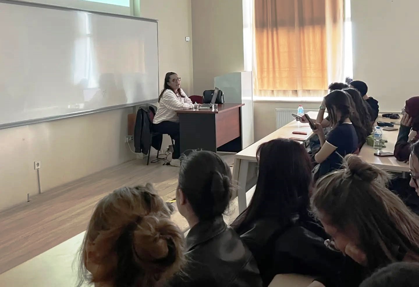DPÜ’DE GENÇ KADINLARA "SAYGILI YAŞAM VE GÜVENLİ İLİŞKİLER" EĞİTİMİ
