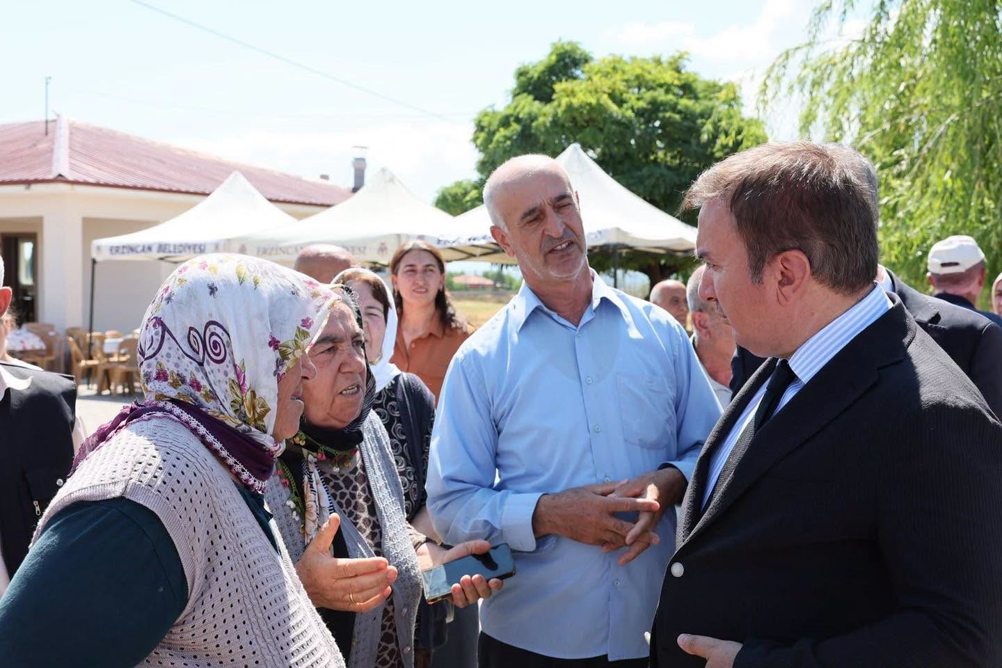 VALİ AYDOĞDU CEMAL GÜRSEL MAHALLESİ’NDE VATANDAŞLARIN TALEPLERİNİ DİNLEDİ