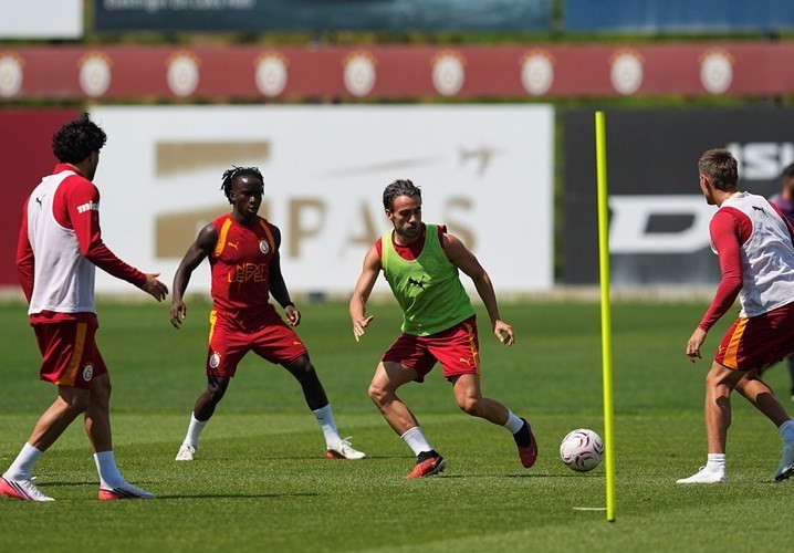 GALATASARAY, TRENDYOL SÜPER LİG’İN 2. HAFTASINDA ERZURUMSPOR FK İLE OYNAYACAĞI MAÇIN HAZIRLIKLARINI YAPTIĞI ANTRENMANLA SÜRDÜRDÜ.