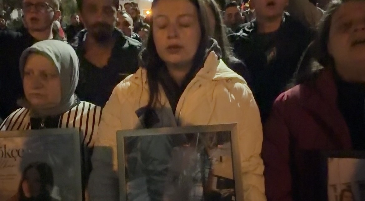 KARACABEY’DE GÖKÇE ALKAN İÇİN YÜRÜDÜLER: "GÖKÇELER ÖLMESİN"
