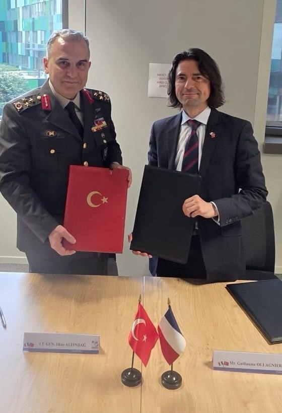 MİLLÎ SAVUNMA BAKANLIĞI SAVUNMA VE GÜVENLİK GENEL MÜDÜRÜ KORGENERAL İLKAY ALTINDAĞ VE ULUSLARARASI İLİŞKİLER VE STRATEJİ GENEL MÜDÜRÜ GUİLLAUME OLLAGNİER